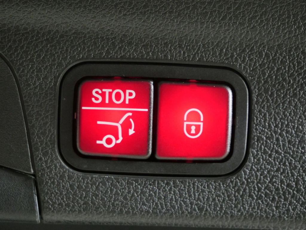 Thumbnail: 2021 Mercedes-Benz GLE - 30