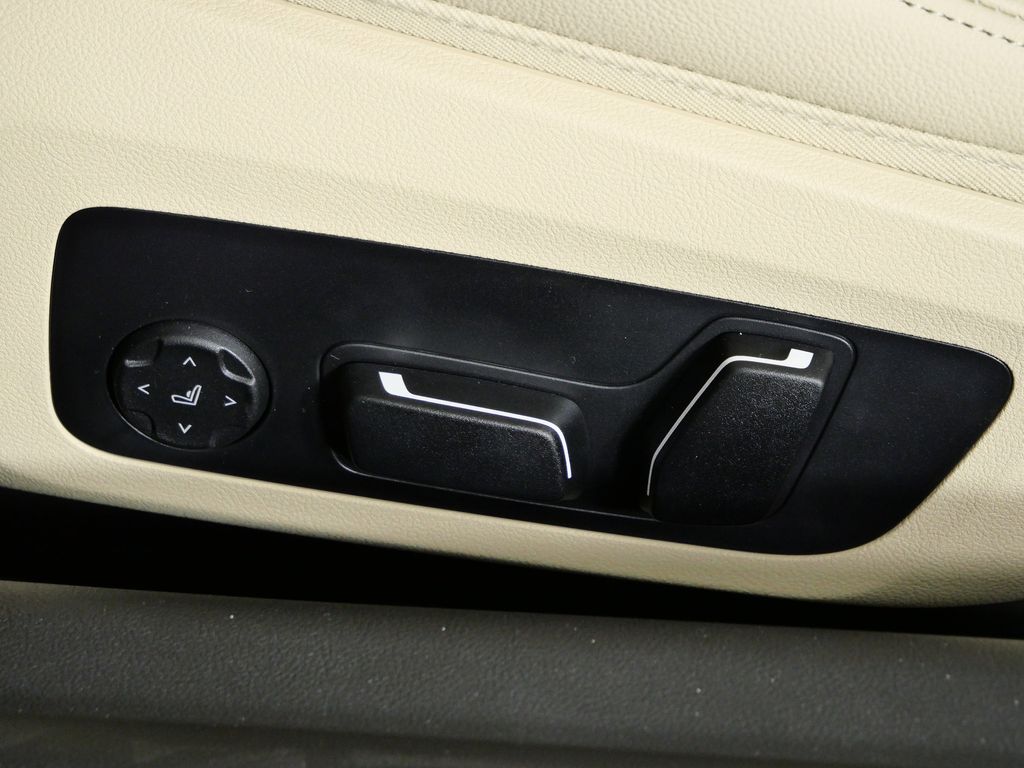 Thumbnail: 2026 BMW 2 Series - 34