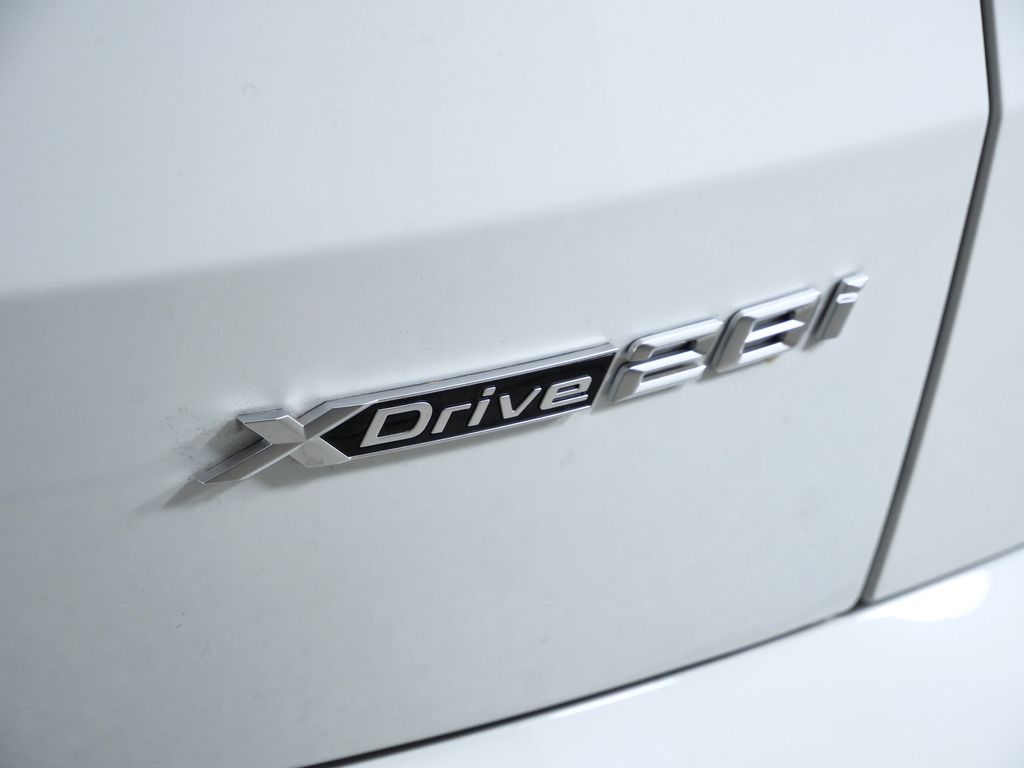 Thumbnail: 2026 BMW X2 - 12