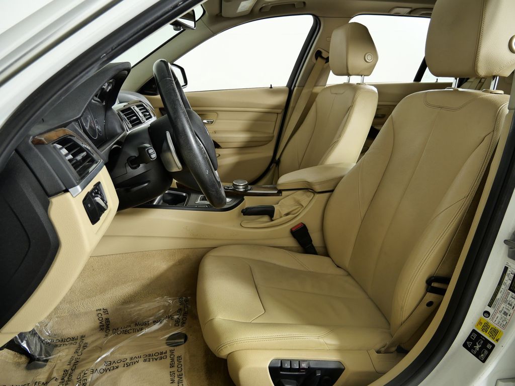 Thumbnail: 2015 BMW 3 Series - 35