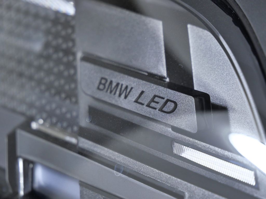 Thumbnail: 2026 BMW X5 - 4