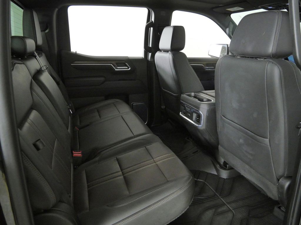 Thumbnail: 2022 Chevrolet Silverado 1500 - 26