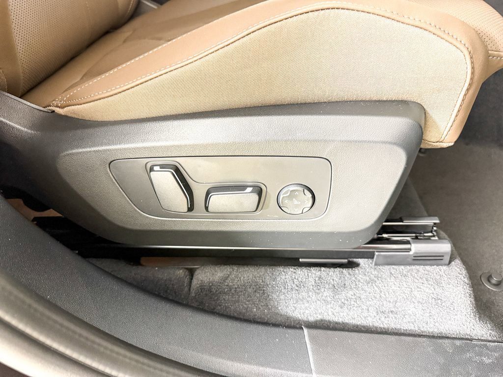 Thumbnail: 2025 BMW X3 - 23