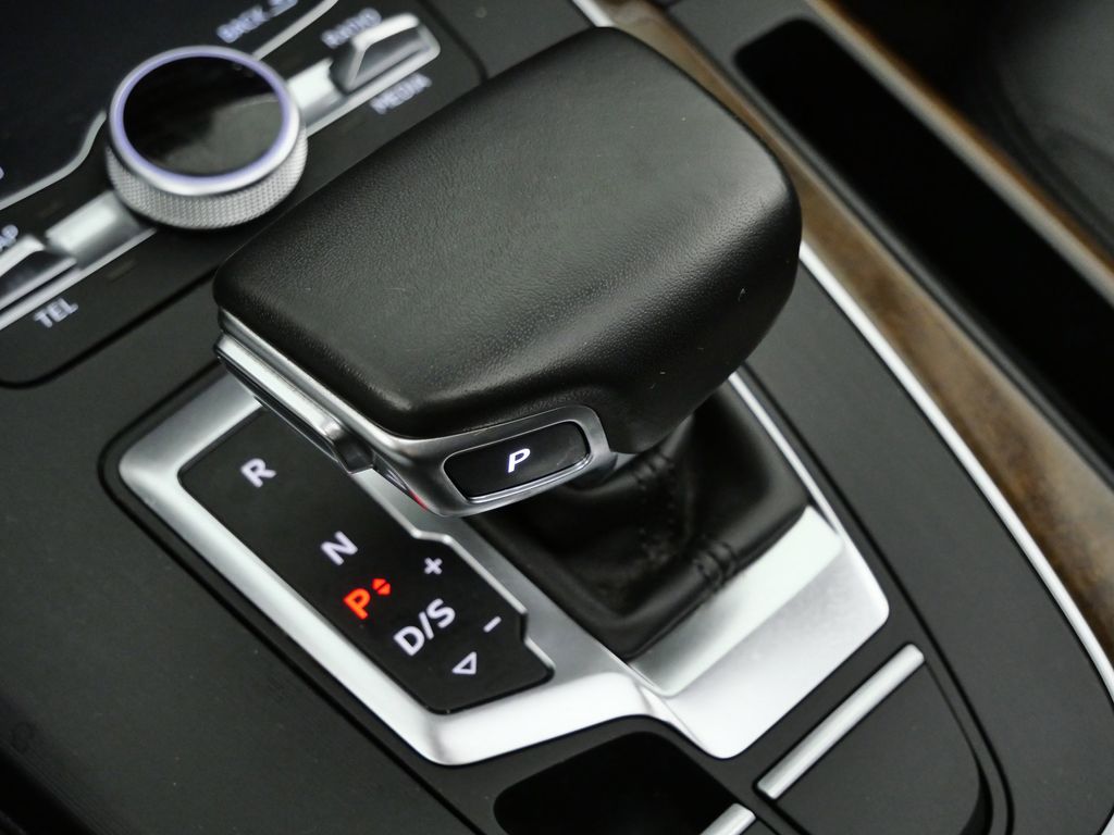 Thumbnail: 2018 Audi Q5 - 44
