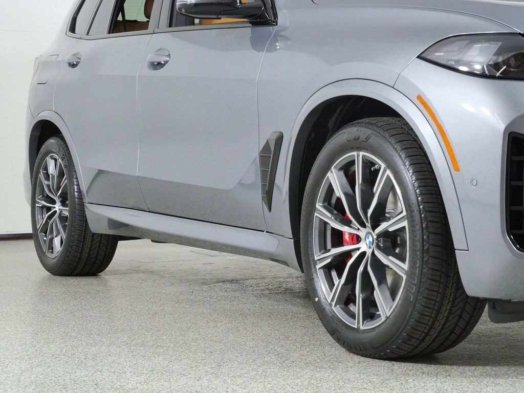 Thumbnail: 2026 BMW X5 - 6