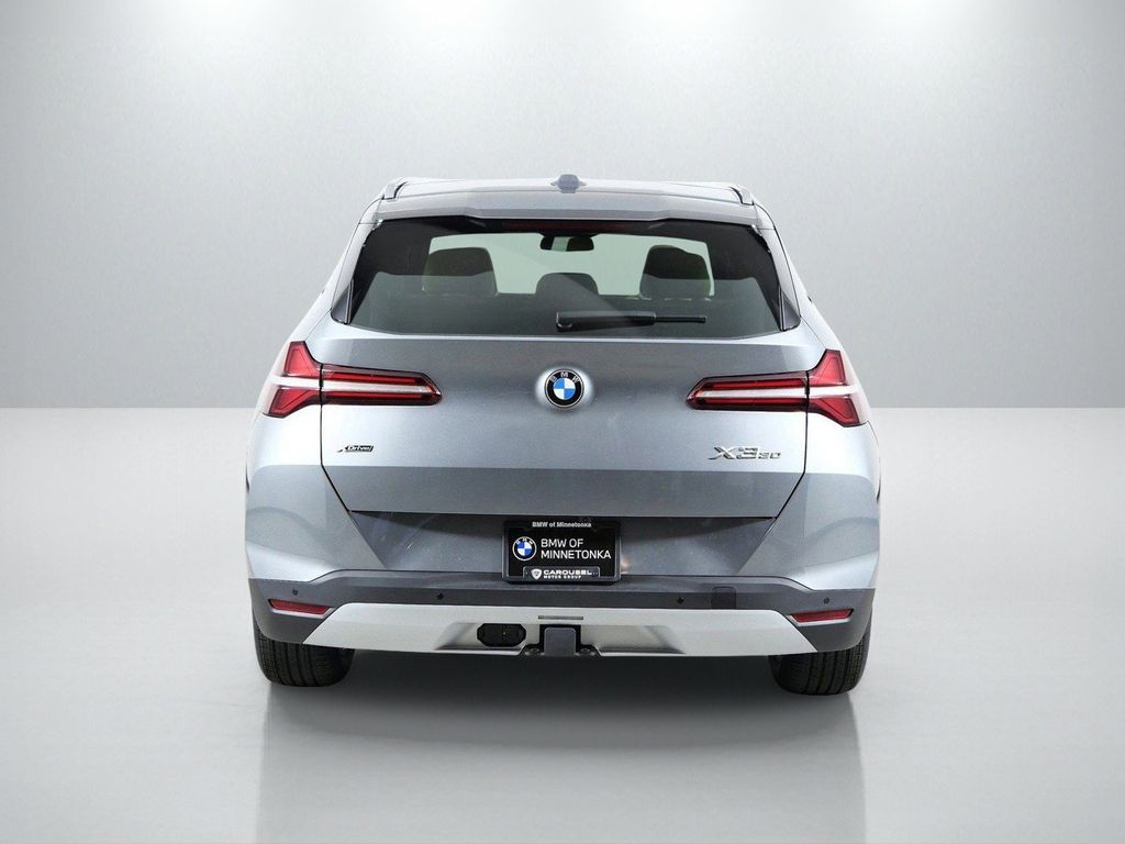 Thumbnail: 2026 BMW X3 - 11