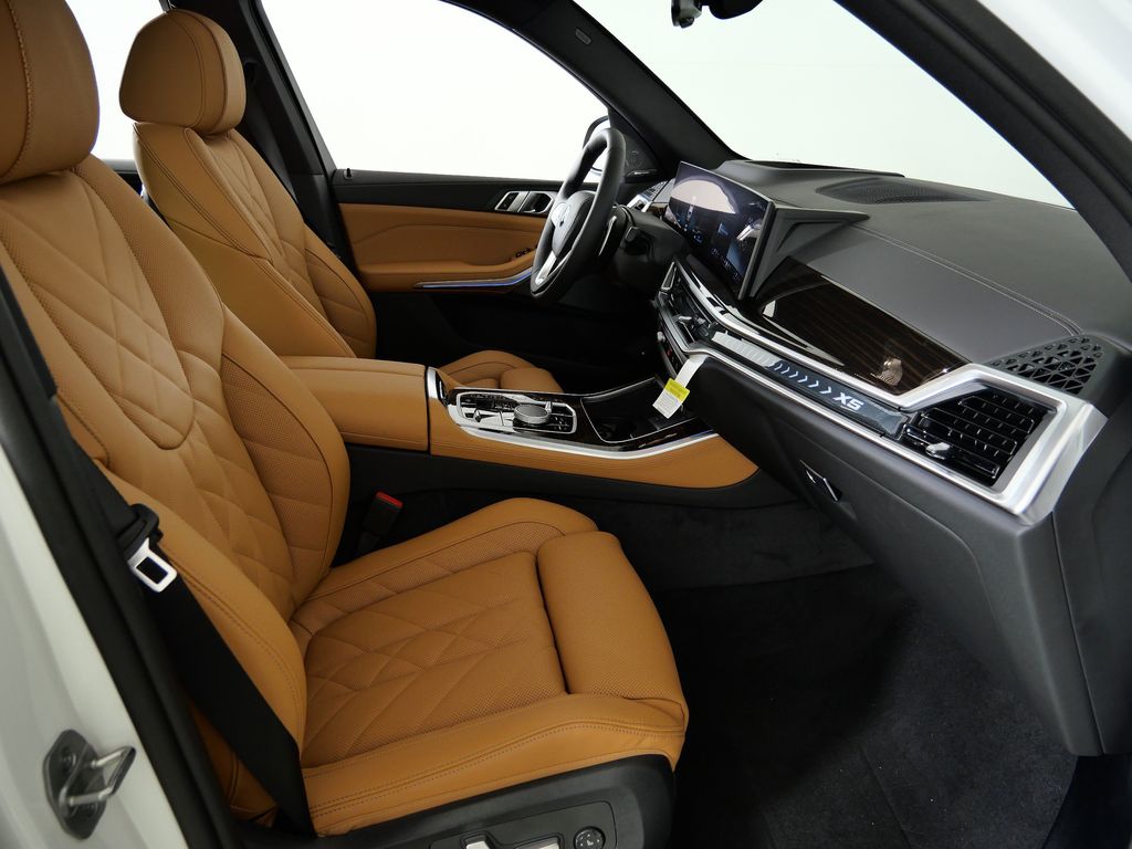 Thumbnail: 2026 BMW X5 - 20