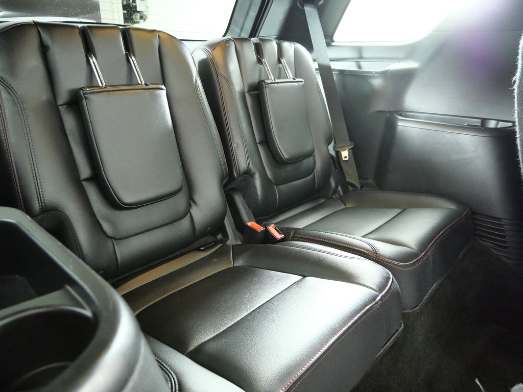 Thumbnail: 2016 Ford Explorer - 29