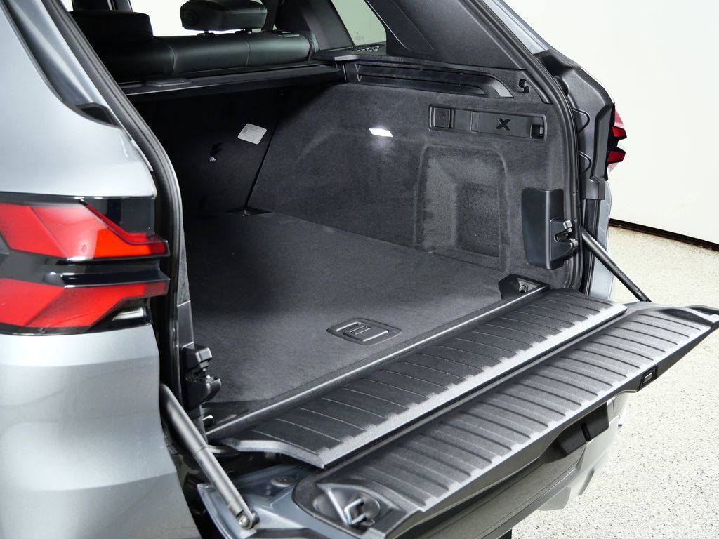 Thumbnail: 2026 BMW X5 - 31