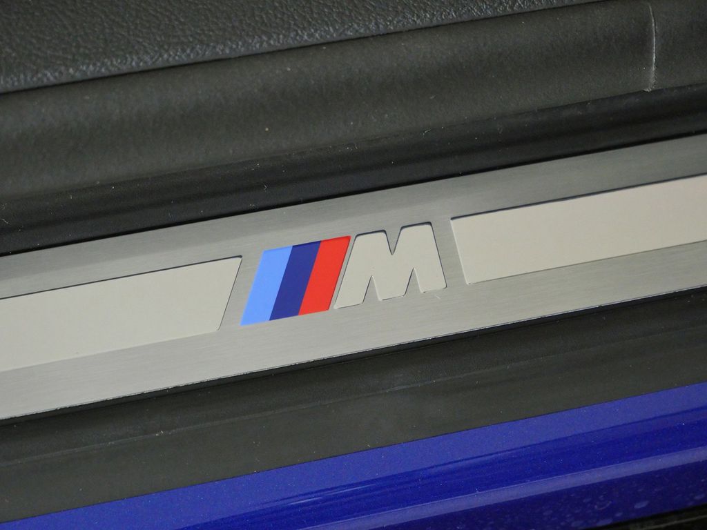 Thumbnail: 2026 BMW i4 - 22