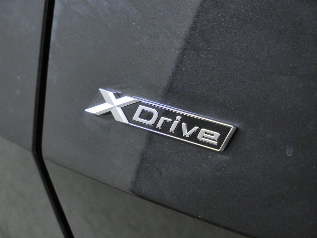 Thumbnail: 2026 BMW X3 - 13