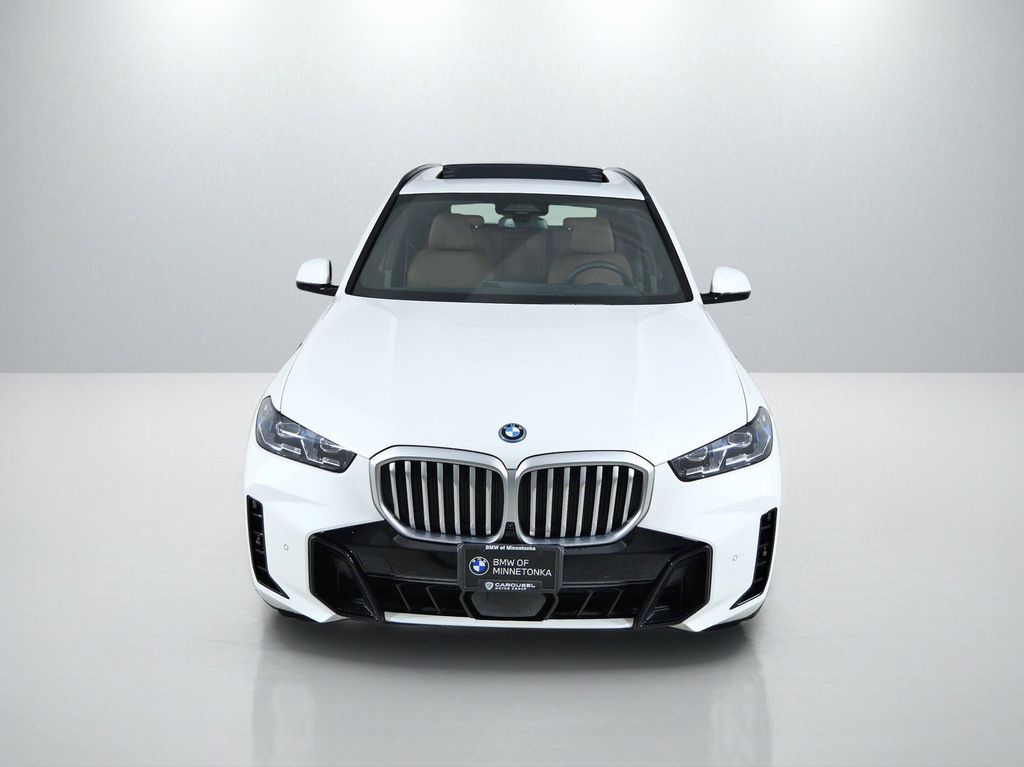 Thumbnail: 2026 BMW X5 - 17