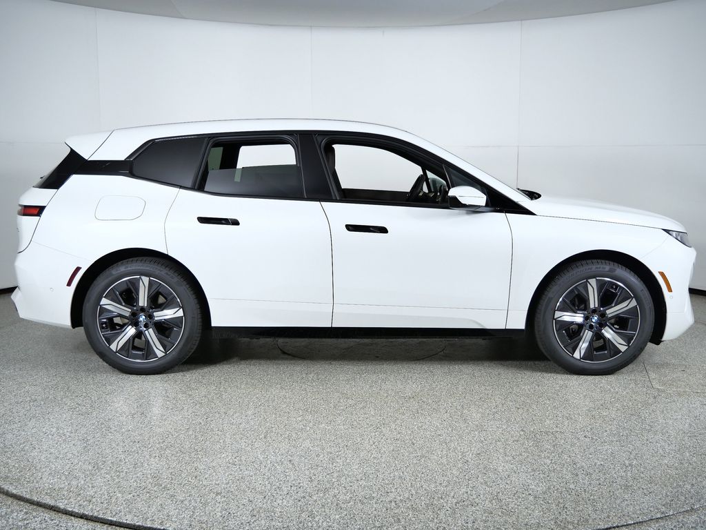Thumbnail: 2026 BMW iX - 8