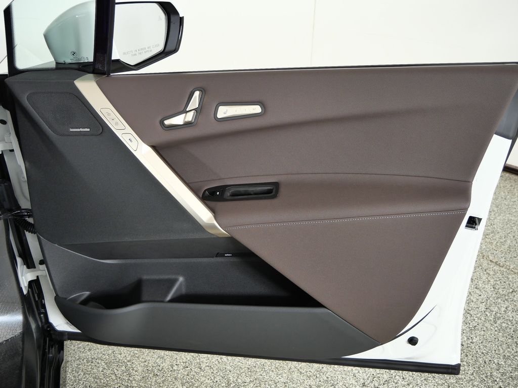 Thumbnail: 2026 BMW iX - 20