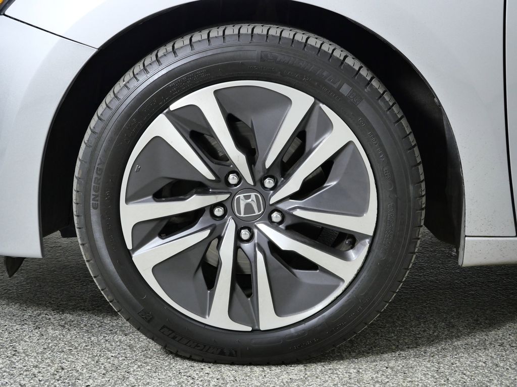 Thumbnail: 2010 Honda Accord - 17