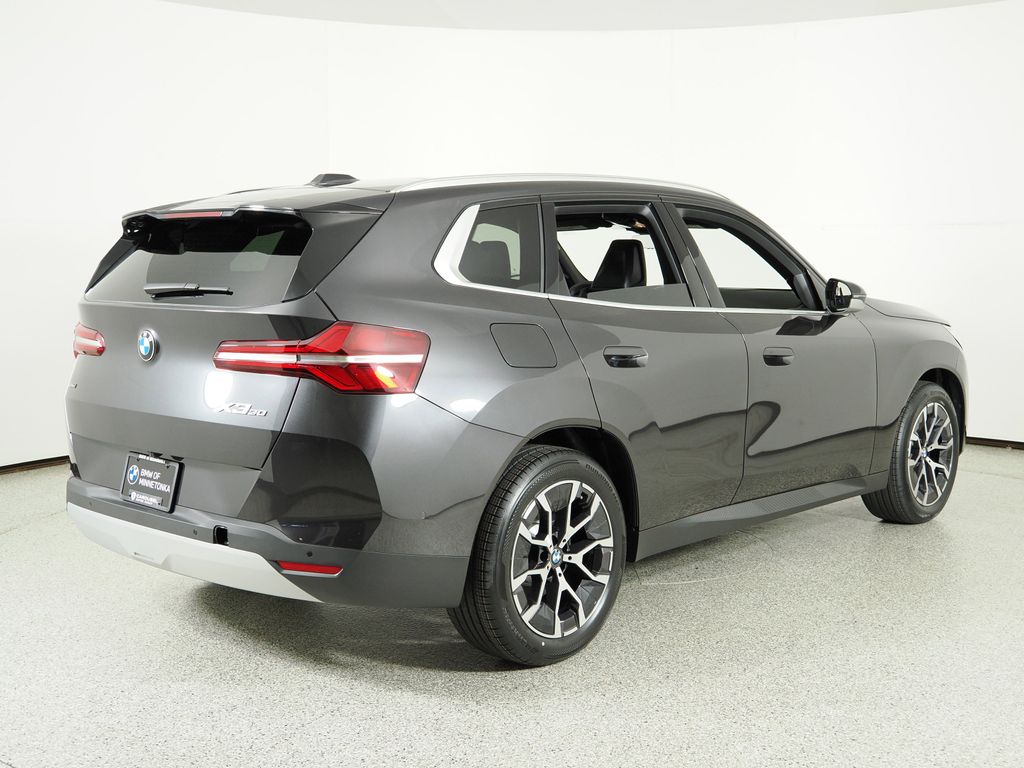 Thumbnail: 2025 BMW X3 - 8