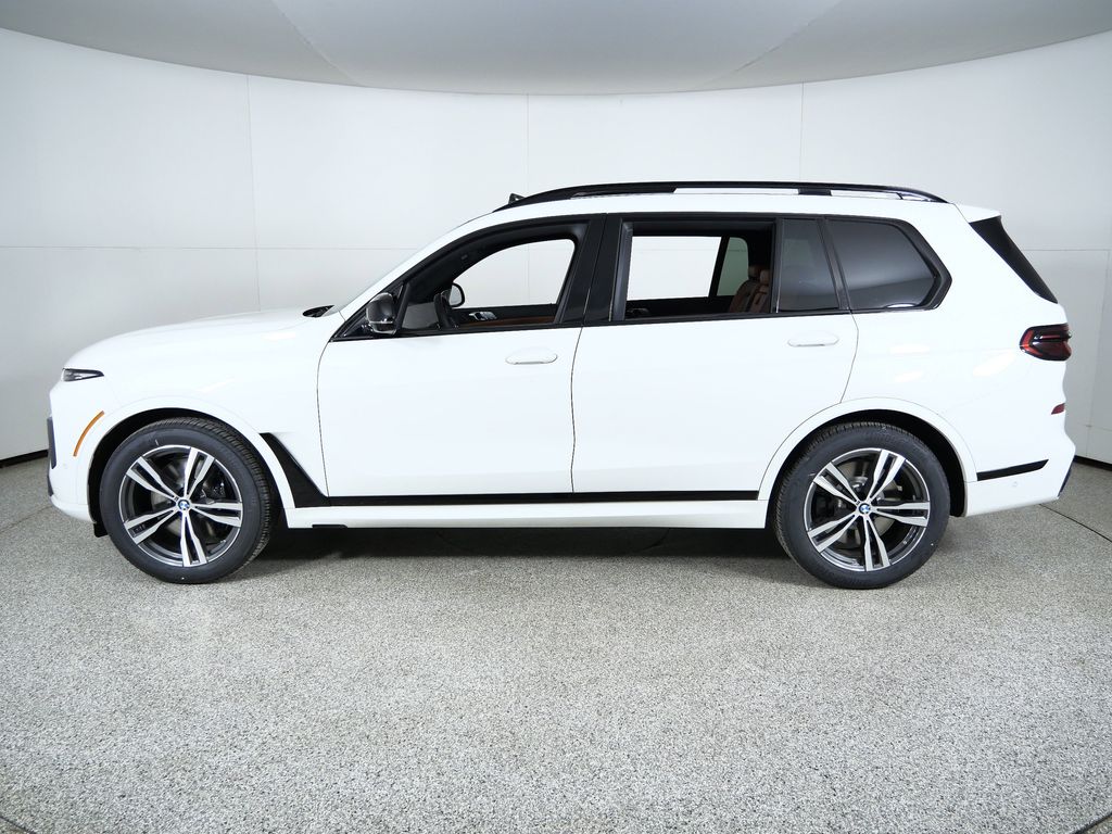 Thumbnail: 2026 BMW X7 - 15