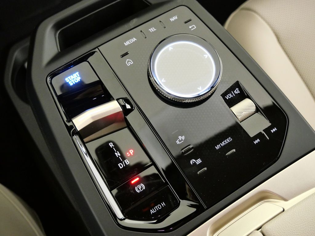 Thumbnail: 2026 BMW iX - 47