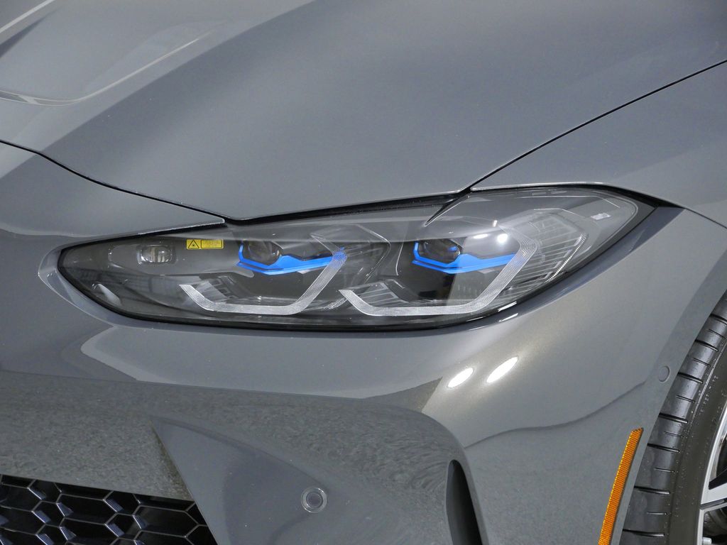 Thumbnail: 2024 BMW M4 - 3