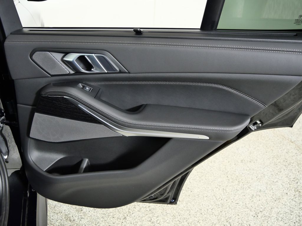 Thumbnail: 2026 BMW X5 - 25