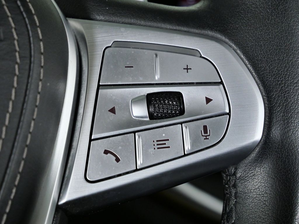 Thumbnail: 2020 BMW X7 - 42