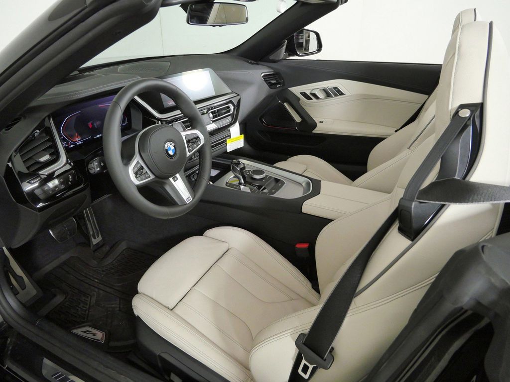 Thumbnail: 2026 BMW Z4 - 27
