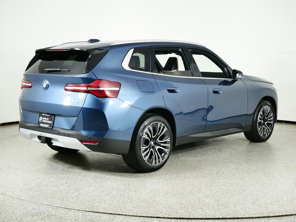 Thumbnail: 2025 BMW X3 - 10