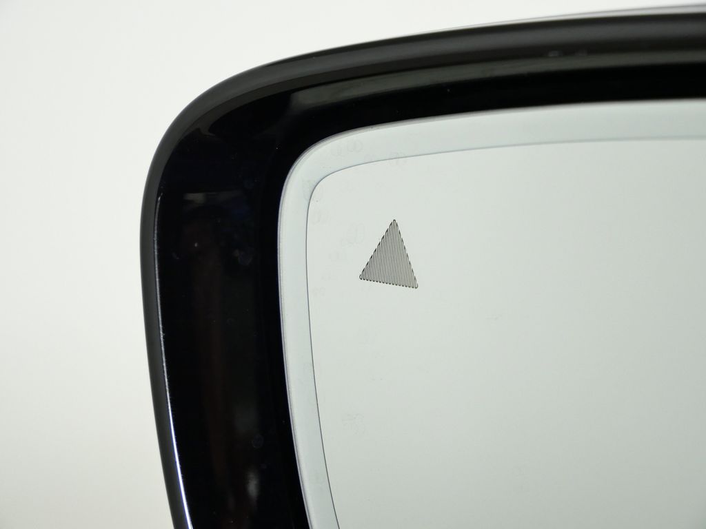 Thumbnail: 2023 BMW 5 Series - 42