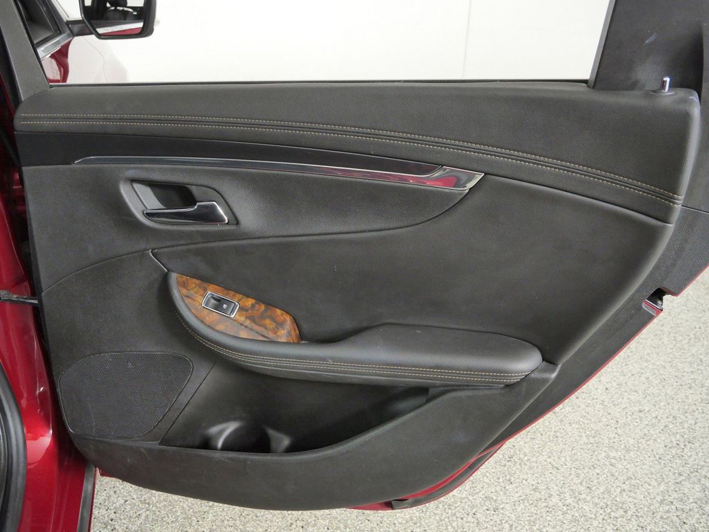 Thumbnail: 2014 Chevrolet Impala - 25