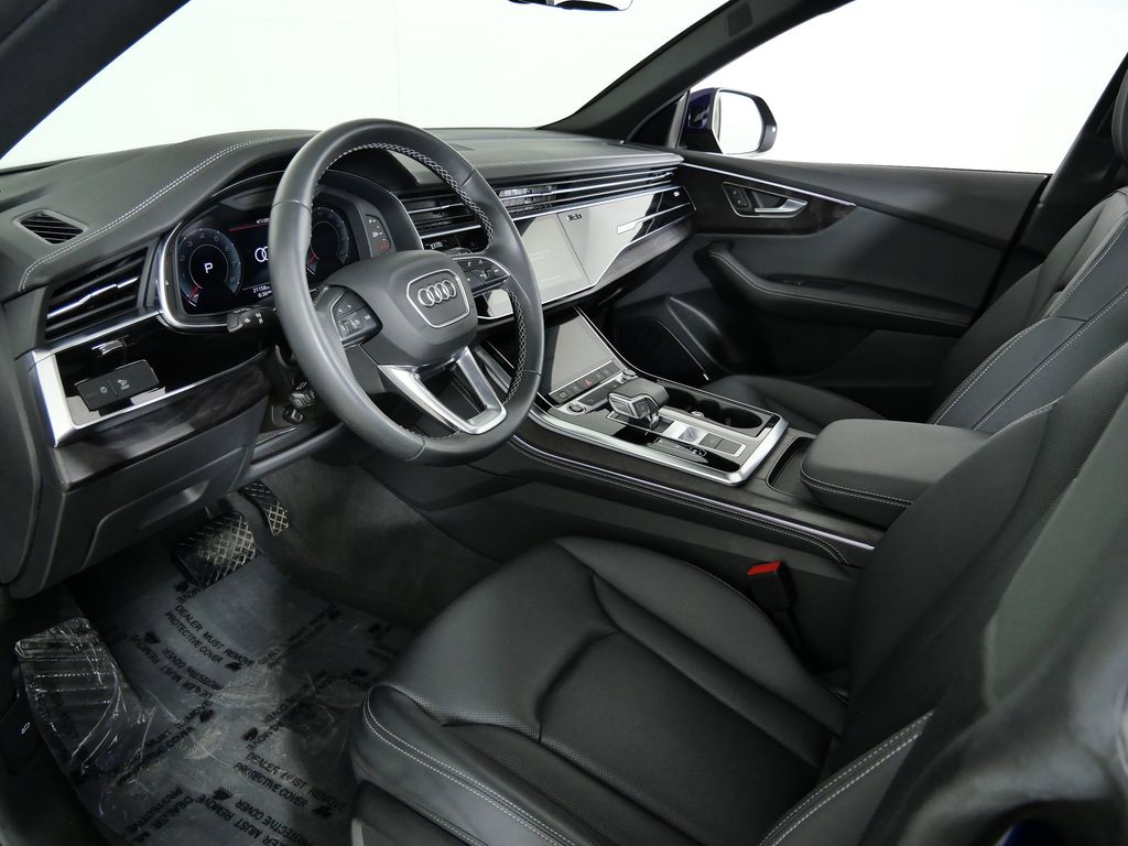 Thumbnail: 2023 Audi Q8 - 34