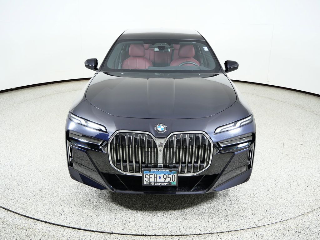 Thumbnail: 2025 BMW 7 Series - 17