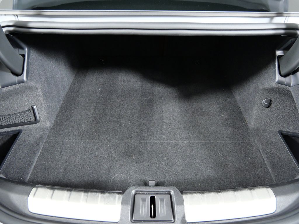 Thumbnail: 2024 Porsche Taycan - 28