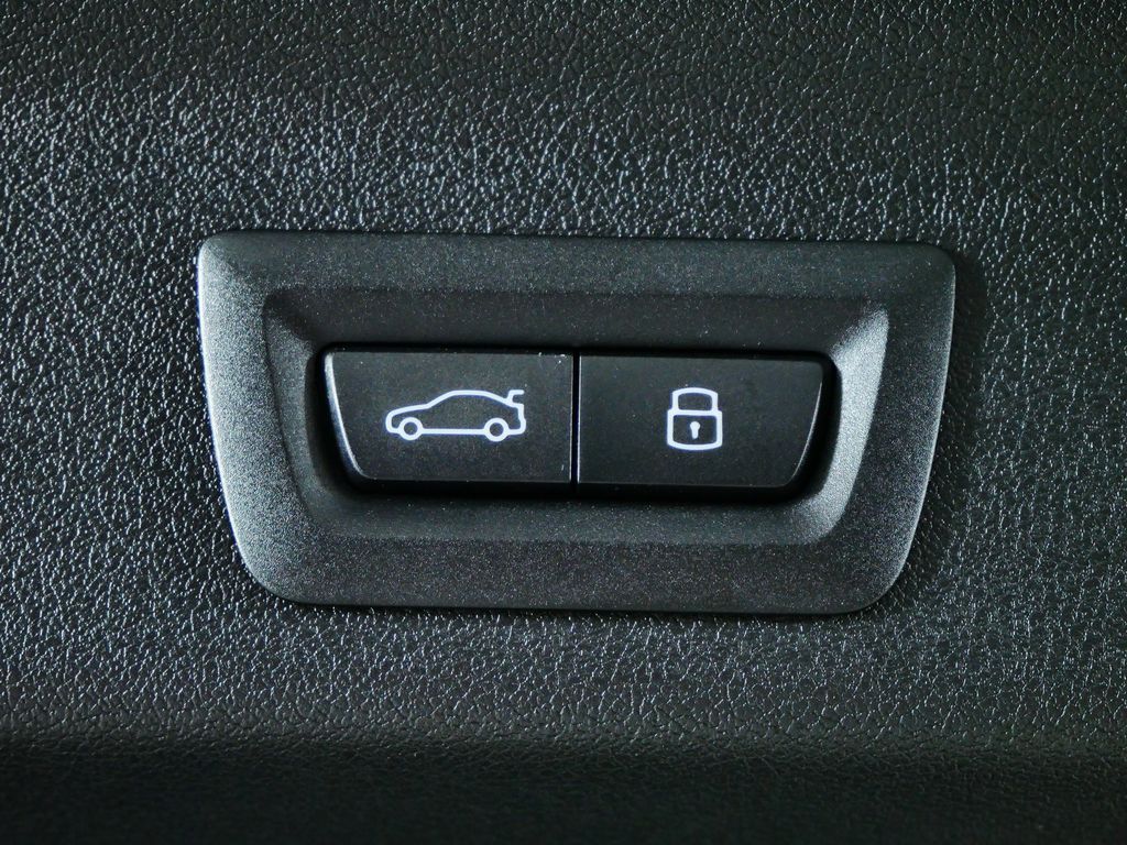 Thumbnail: 2026 BMW X1 - 25