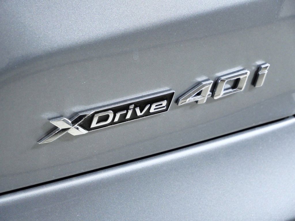 Thumbnail: 2026 BMW X5 - 12