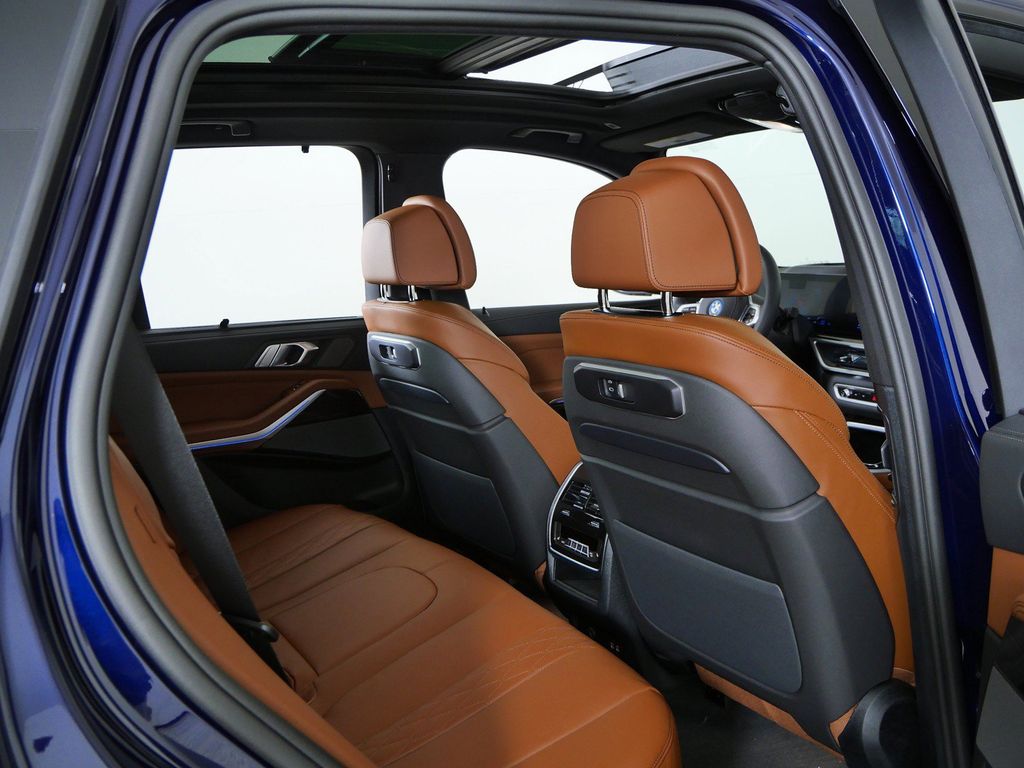 Thumbnail: 2026 BMW X5 - 22