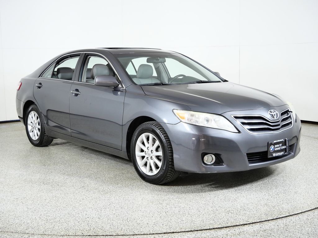 Thumbnail: 2011 Toyota Camry - 8