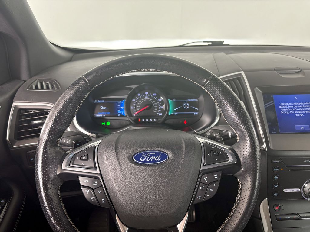 Thumbnail: 2019 Ford Edge - 8