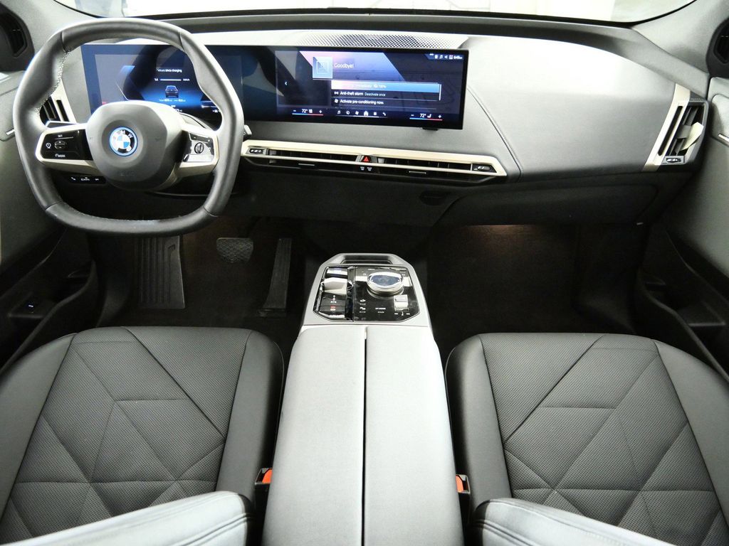 Thumbnail: 2025 BMW iX - 6