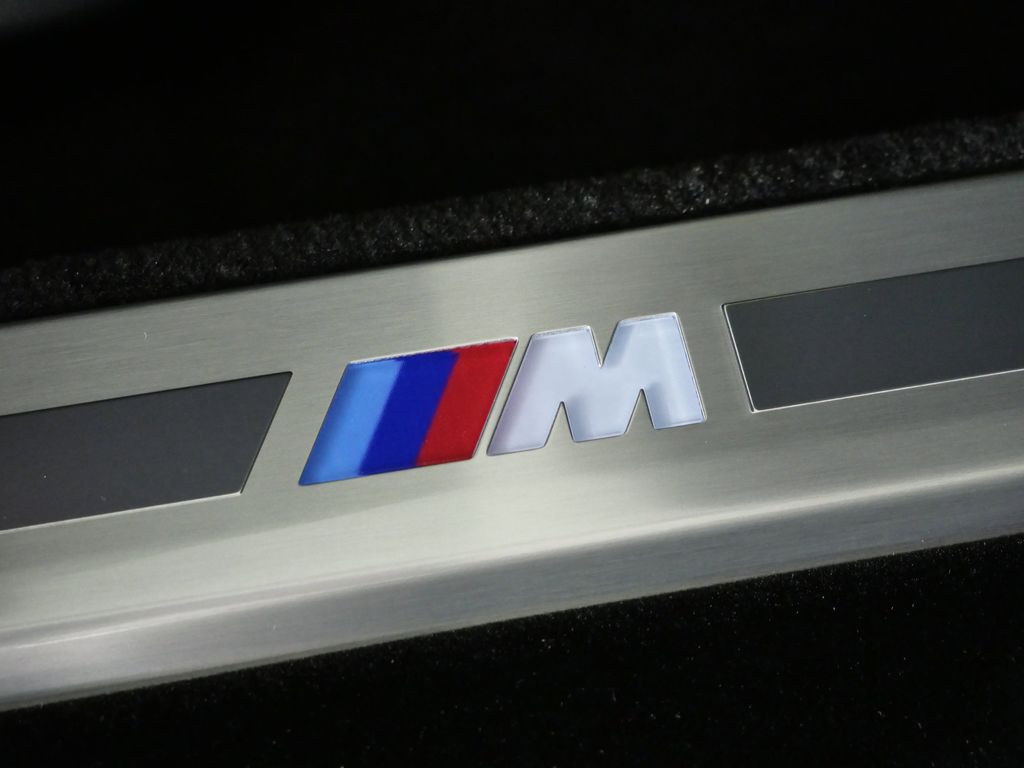 Thumbnail: 2026 BMW 7 Series - 24