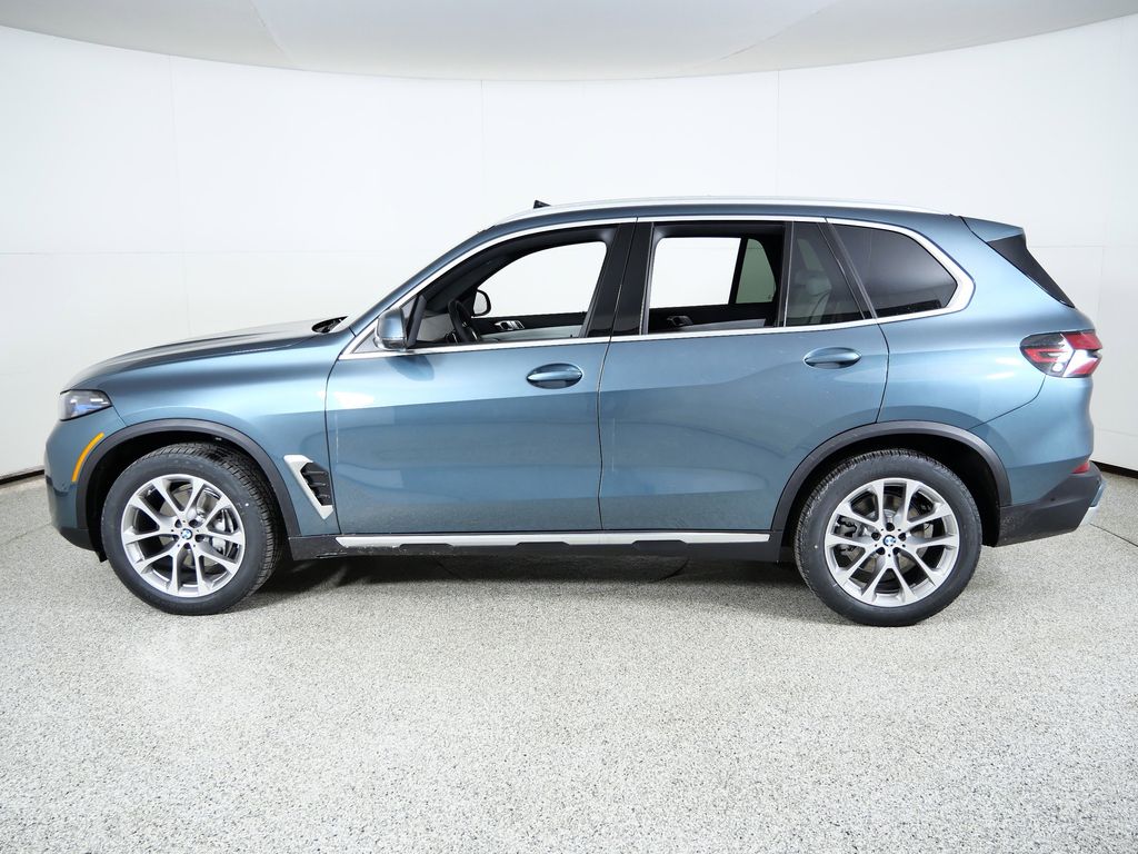 Thumbnail: 2026 BMW X5 - 15