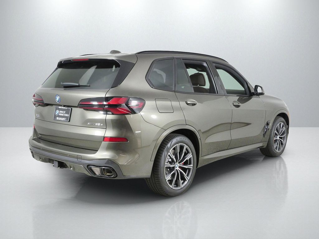 Thumbnail: 2026 BMW X5 - 9