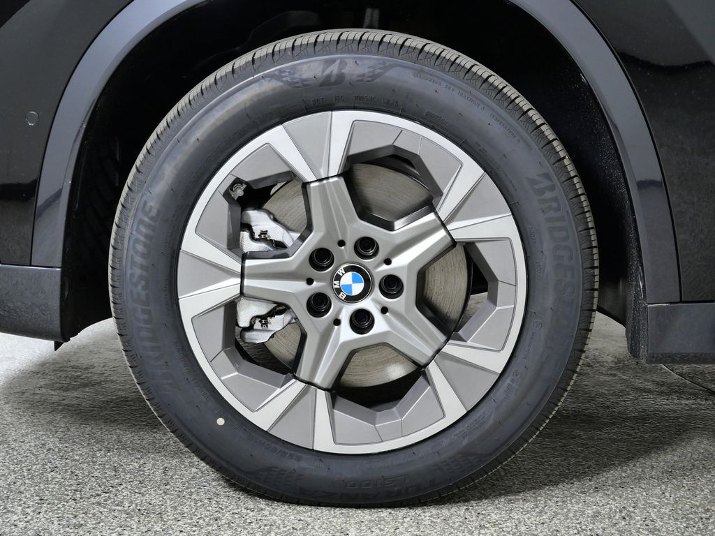 Thumbnail: 2026 BMW X1 - 17