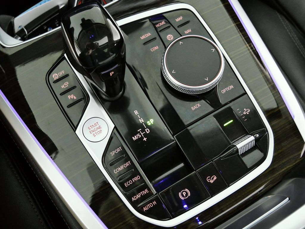 Thumbnail: 2021 BMW X7 - 49
