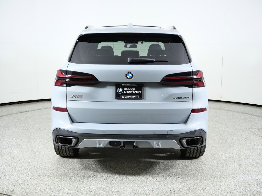 Thumbnail: 2026 BMW X5 - 10