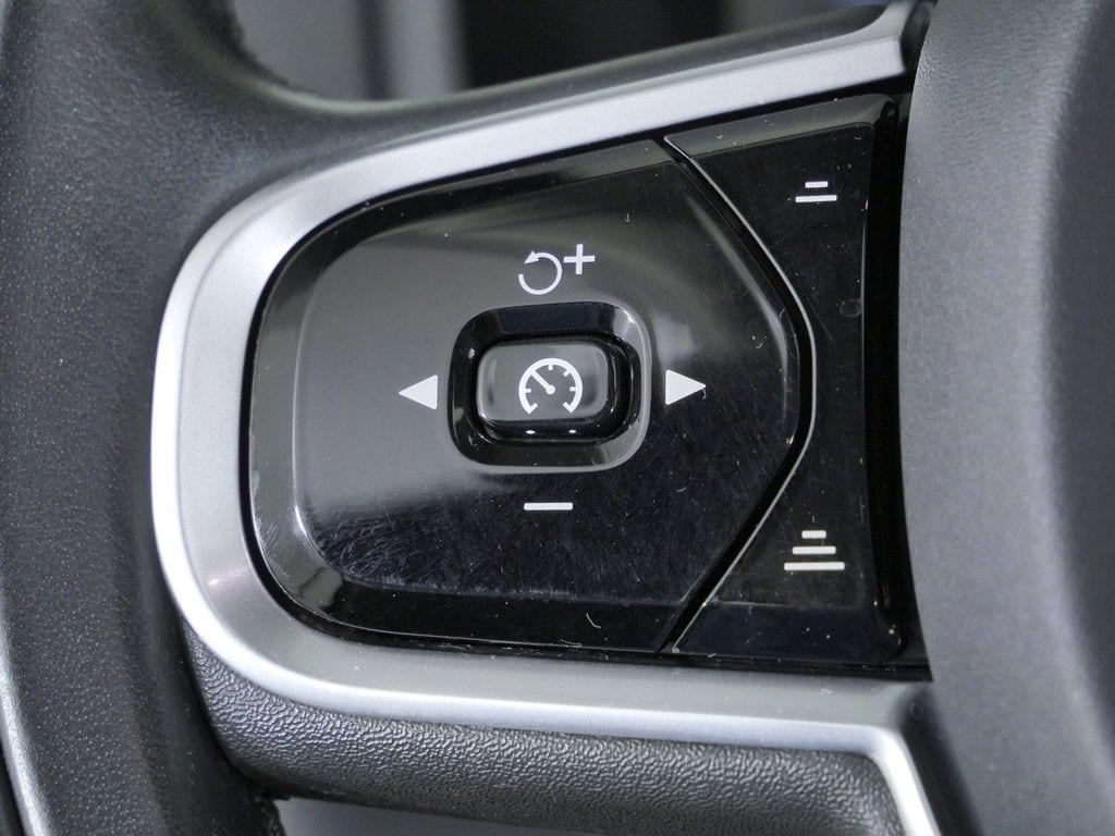 Thumbnail: 2021 Volvo XC90 - 39