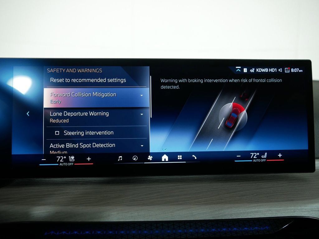Thumbnail: 2025 BMW i4 - 43