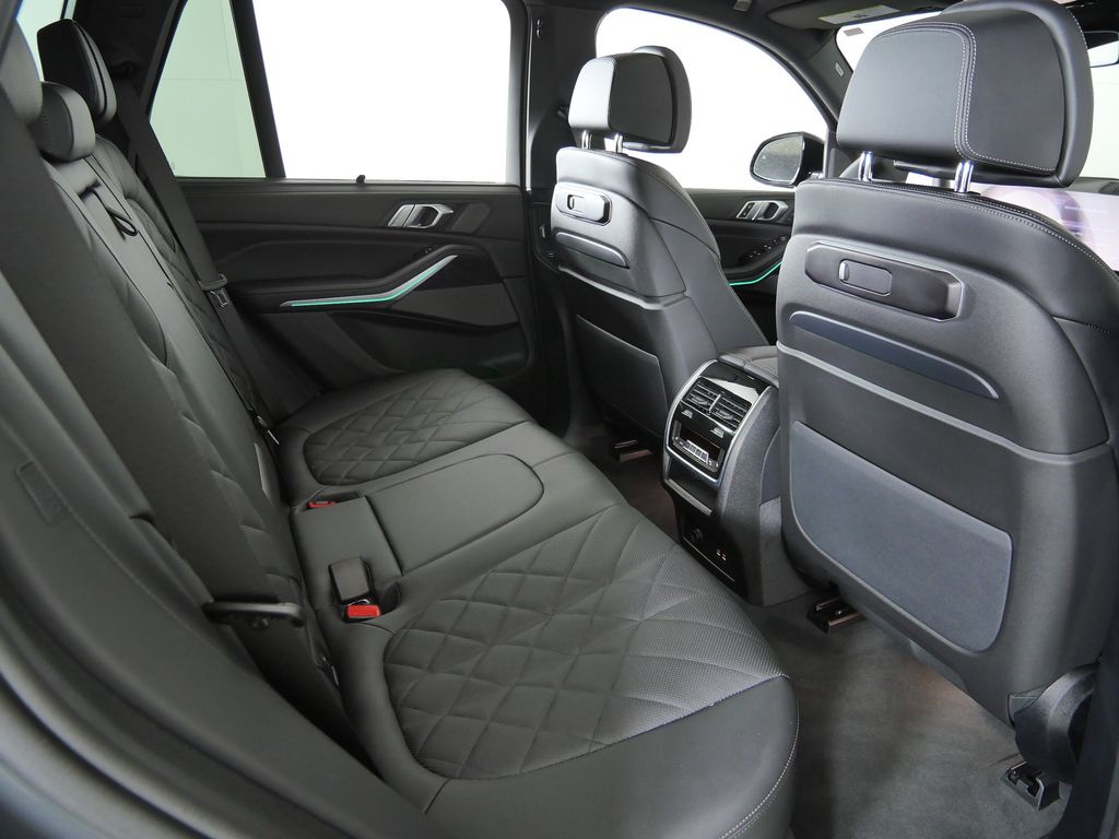 Thumbnail: 2026 BMW X5 - 26
