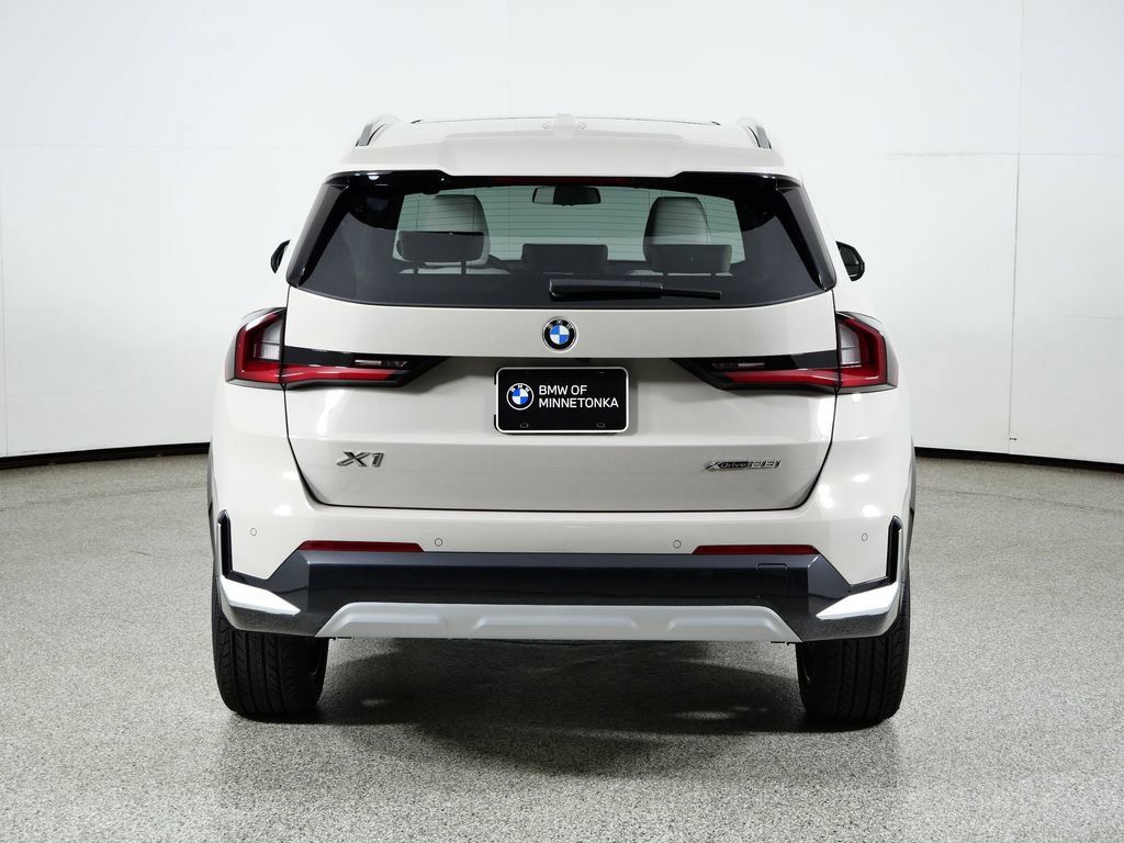 Thumbnail: 2026 BMW X1 - 12