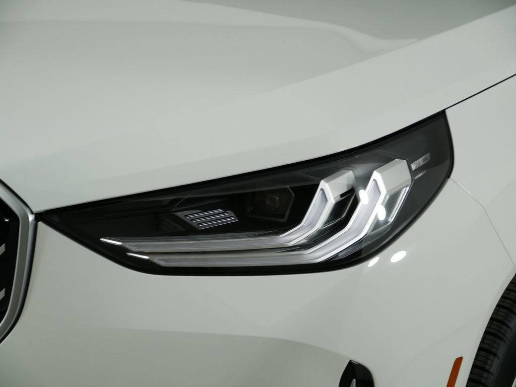 Thumbnail: 2025 BMW X3 - 18