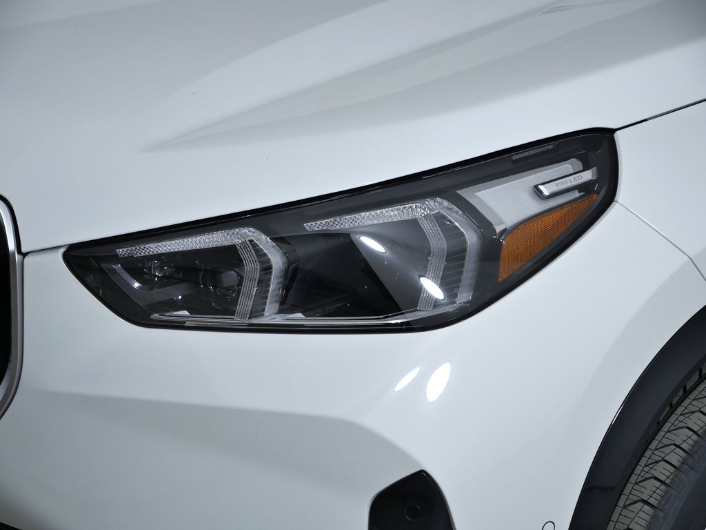 Thumbnail: 2026 BMW X1 - 3